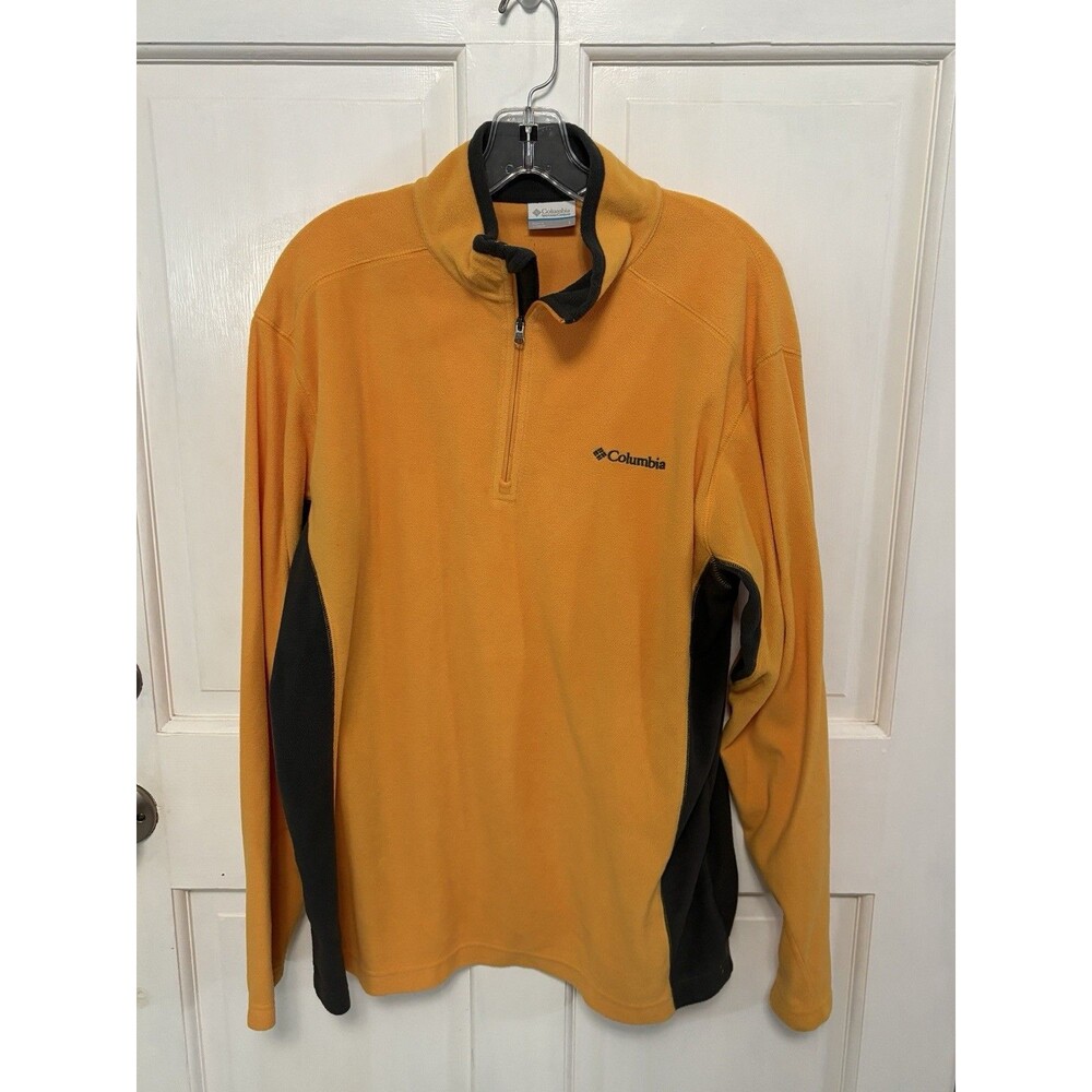 Men’s Columbia Sportswear Yellow And Gray Lightweight Fleece Pullover. Size L